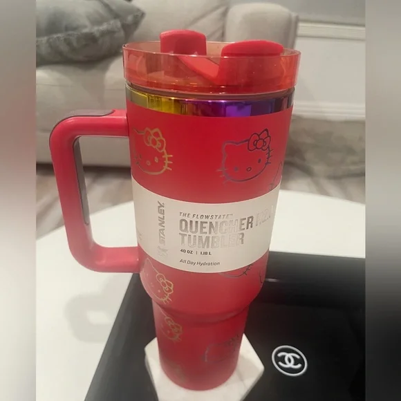 Stanley Red Hello Kitty Tumbler - Picture 6 of 14